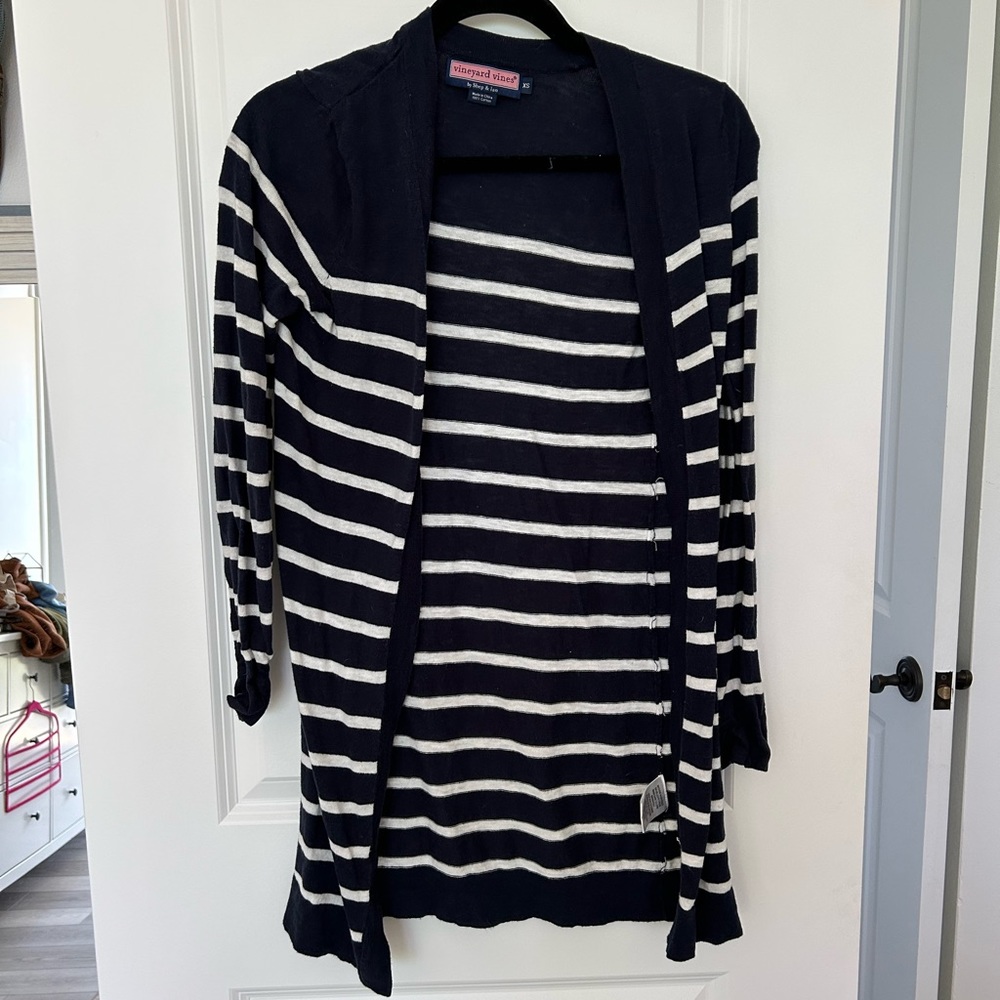 Vineyard Vines sweater